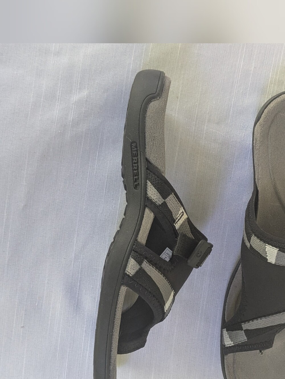Merrell Men's Black and Gray Slip-On Sandals with Adjustable Strap Sz 8 - Picture 5 of 10